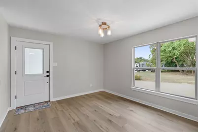 716 Hunter Drive, Rockdale, TX 76567 - Photo 5