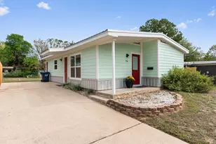716 Hunter Dr, Rockdale, TX 76567 - Photo 1