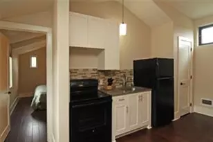 7080 Comanche Trail, Austin, TX 78732 - Photo 5