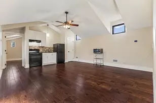 7080 Comanche Trail, Austin, TX 78732 - Photo 5