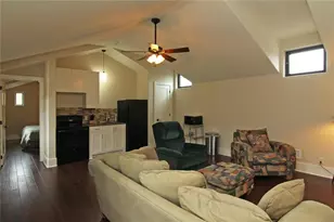 7080 Comanche Trail, Austin, TX 78732 - Photo 5
