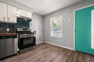 7004 Circle S Rd, Austin, TX 78745 - Photo 9