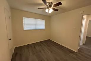 3601 Catalina Dr NW, Austin, TX 78741 - Photo 13
