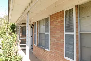 3601 Catalina Dr NW, Austin, TX 78741 - Photo 3