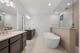 21208 Santa Rosa Ave, Lago Vista, TX 78645 - Photo 9