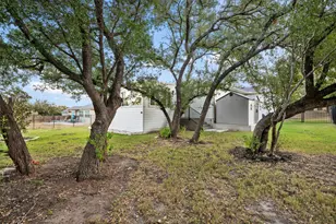 21208 Santa Rosa Ave, Lago Vista, TX 78645 - Photo 21