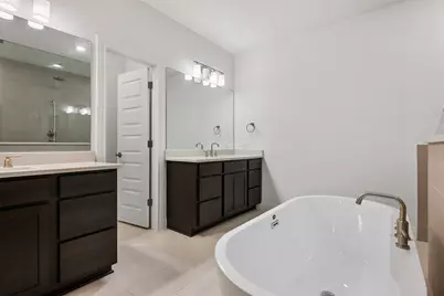 21208 Santa Rosa Avenue, Lago Vista, TX 78645 - Photo 11