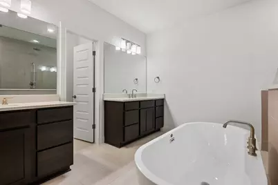 21208 Santa Rosa Avenue, Lago Vista, TX 78645 - Photo 9