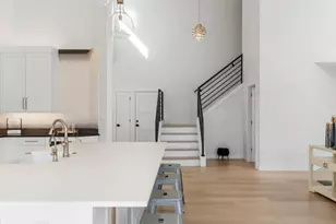 701 Furlong Dr, Austin, TX 78746 - Photo 9