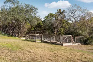 701 Furlong Dr, Austin, TX 78746 - Photo 33