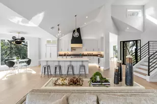 701 Furlong Dr, Austin, TX 78746 - Photo 5