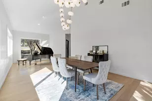 701 Furlong Dr, Austin, TX 78746 - Photo 13