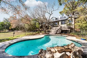 701 Furlong Dr, Austin, TX 78746 - Photo 3