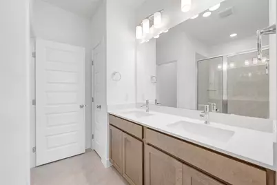 1012B Brickell Loop, Austin, TX 78744 - Photo 9