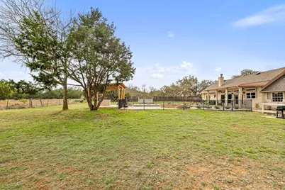 911 Oak Meadow Drive, Dripping Springs, TX 78620 - Photo 37