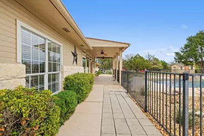 911 Oak Meadow Drive, Dripping Springs, TX 78620 - Photo 33