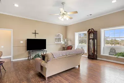 911 Oak Meadow Drive, Dripping Springs, TX 78620 - Photo 13