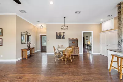 911 Oak Meadow Drive, Dripping Springs, TX 78620 - Photo 7