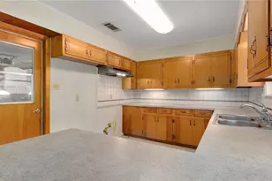703 Buckingham Cir, Austin, TX 78704 - Photo 11