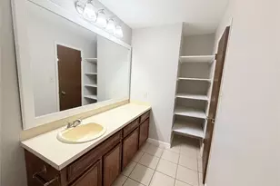 8806 Cainwood Ln, Austin, TX 78729 - Photo 25