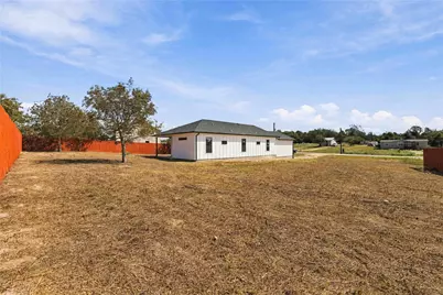 133 Esperanza Drive, Bastrop, TX 78602 - Photo 7