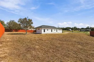 133 Esperanza Dr, Bastrop, TX 78602 - Photo 7