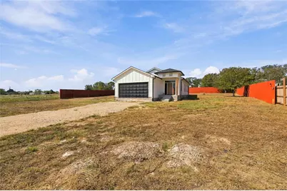 133 Esperanza Drive, Bastrop, TX 78602 - Photo 3