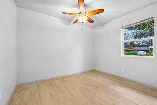 410 Magnolia St, Bastrop, TX 78602 - Photo 23