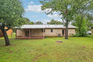 410 Magnolia St, Bastrop, TX 78602 - Photo 27