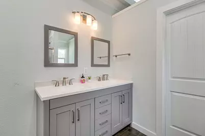 372 Plum Street, Bastrop, TX 78602 - Photo 13