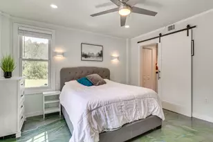 372 Plum St, Bastrop, TX 78602 - Photo 11