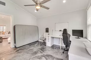 372 Plum St, Bastrop, TX 78602 - Photo 7