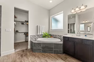 11320 Charger Wy, Austin, TX 78724 - Photo 13