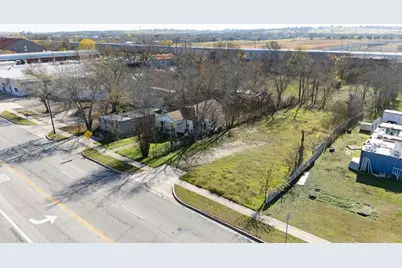 921 W 2nd Street, Taylor, TX 76574 - Photo 15