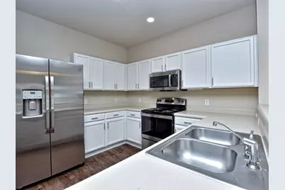 917 E 3rd Street, Georgetown, TX 78626 - Photo 5