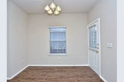 917 E 3rd Street, Georgetown, TX 78626 - Photo 7