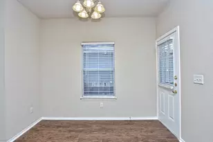 917 E 3rd St, Georgetown, TX 78626 - Photo 7