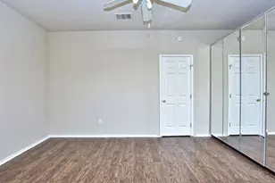 917 E 3rd St, Georgetown, TX 78626 - Photo 11