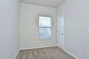917 E 3rd St, Georgetown, TX 78626 - Photo 17