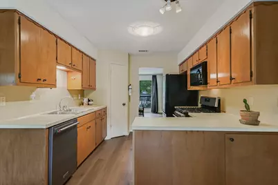 11509 Heathrow Drive, Austin, TX 78759 - Photo 9