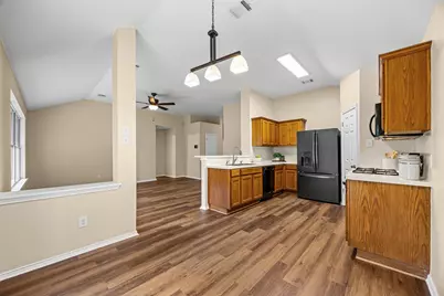 12020 Battle Bridge Drive, Austin, TX 78748 - Photo 11