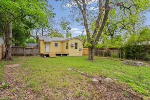 2206 Rountree Dr, Austin, TX 78722 - Photo 15