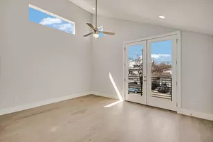1131 Mason Ave, Austin, TX 78721 - Photo 11