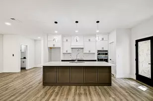 804 Hi Cir W, Horseshoe Bay, TX 78657 - Photo 7