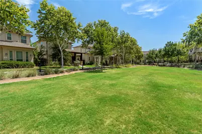 1709 Lawrence Street, Austin, TX 78741 - Photo 3