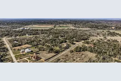 142 Carriage Court, Bastrop, TX 78602 - Photo 37