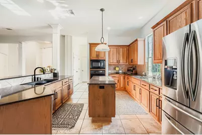 142 Carriage Court, Bastrop, TX 78602 - Photo 9