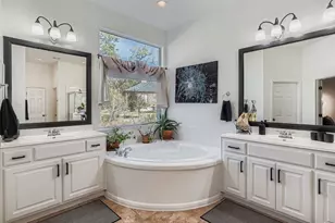 142 Carriage Ct, Bastrop, TX 78602 - Photo 15