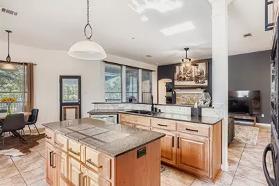 142 Carriage Court, Bastrop, TX 78602 - Photo 11