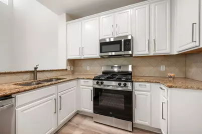 7708 NW San Felipe Boulevard, Austin, TX 78729 - Photo 9